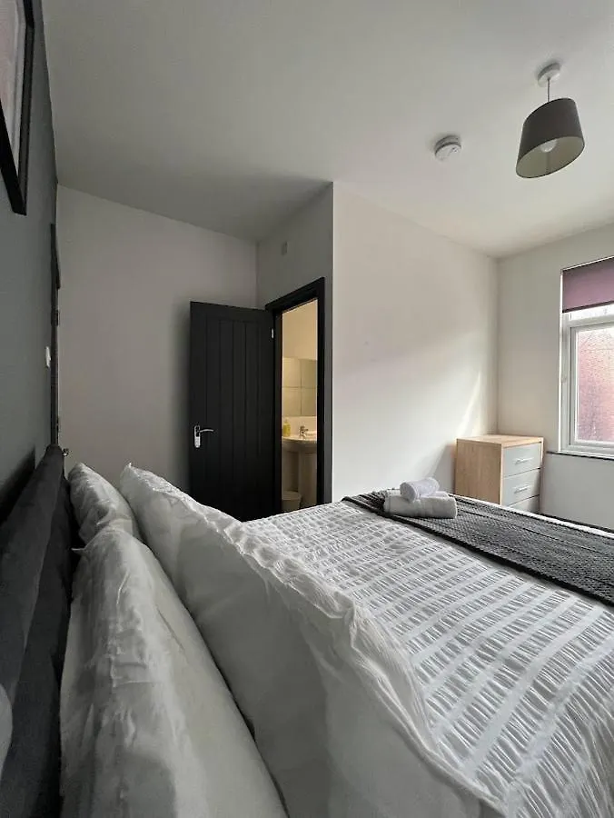 Grove Road Guesthouse, Comfortable, Budget, Friendly Accommodation Wakefield Pensjonat