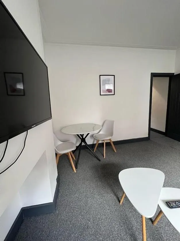 Grove Road Guesthouse, Comfortable, Budget, Friendly Accommodation Wakefield 0*,