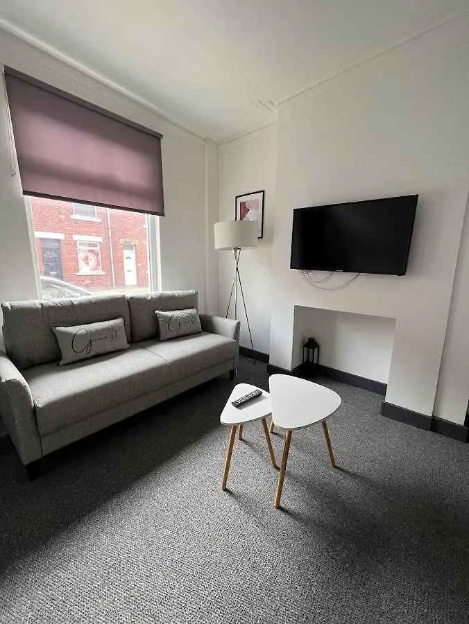 Grove Road Guesthouse, Comfortable, Budget, Friendly Accommodation Wakefield 0*,