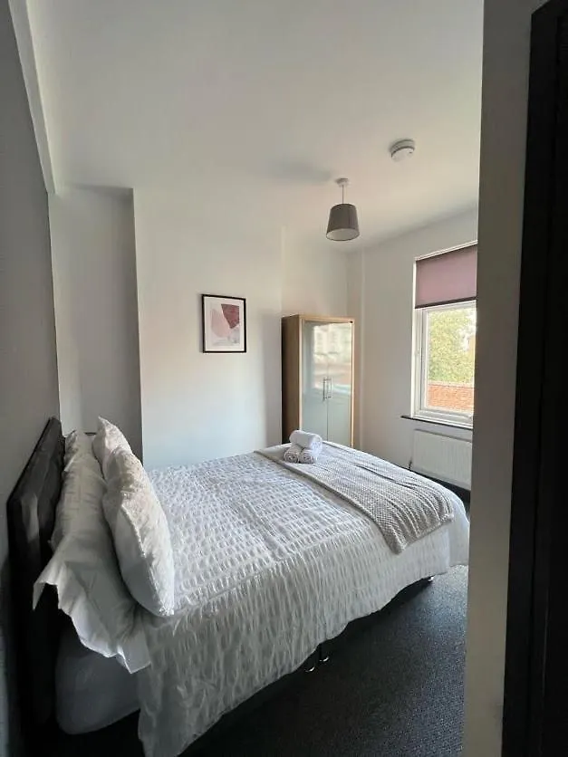 Pensjonat Grove Road Guesthouse, Comfortable, Budget, Friendly Accommodation Wakefield