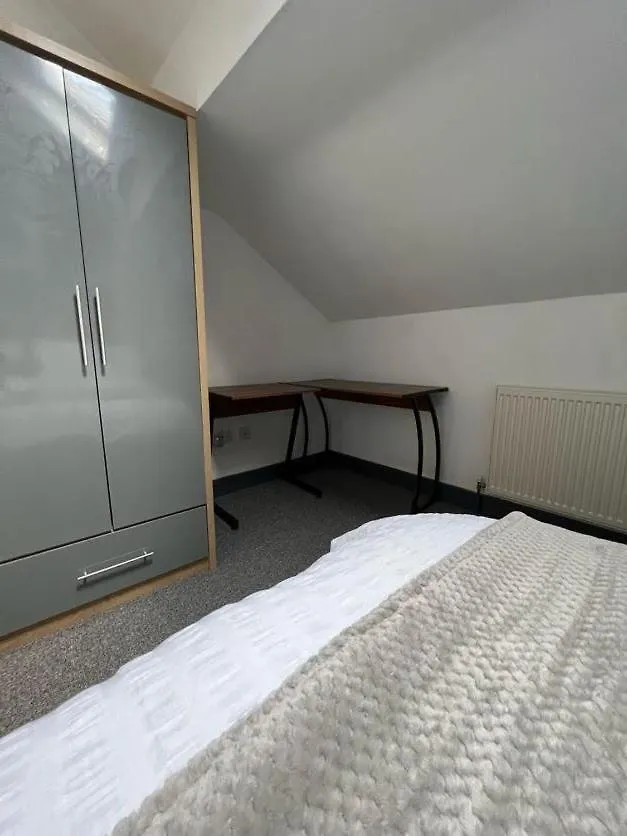 Pensjonat Grove Road Guesthouse, Comfortable, Budget, Friendly Accommodation Wakefield Wielka Brytania